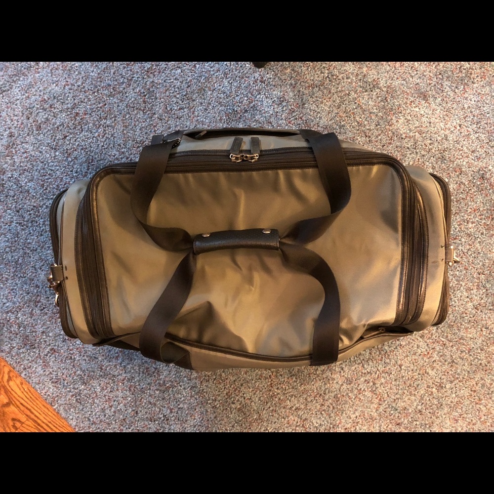 Coach Duffle Bag - Picture 3 of 8